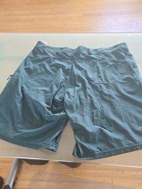 Men's Hybrid Active Shorts — Teal Green